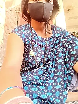 Snapshot of Mamta_Chaterjee chatting on 05-07-26, 01:10 Mamta Chaterjee online show from 05-07-26, 01:10