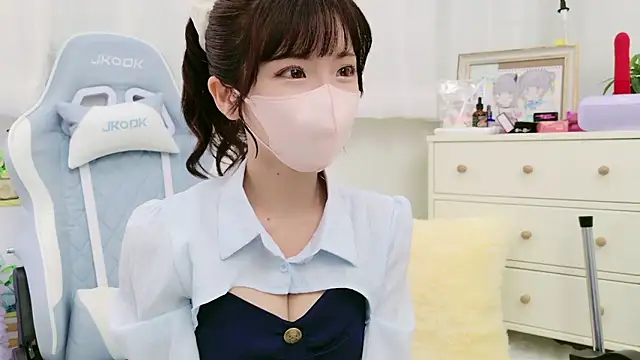 -minami- online show from 09-27-25, 12:11