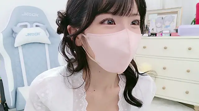 -minami- online show from 09-23-25, 03:13