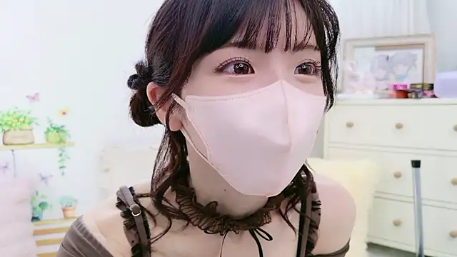 -minami- online show from 10-12-25, 03:30