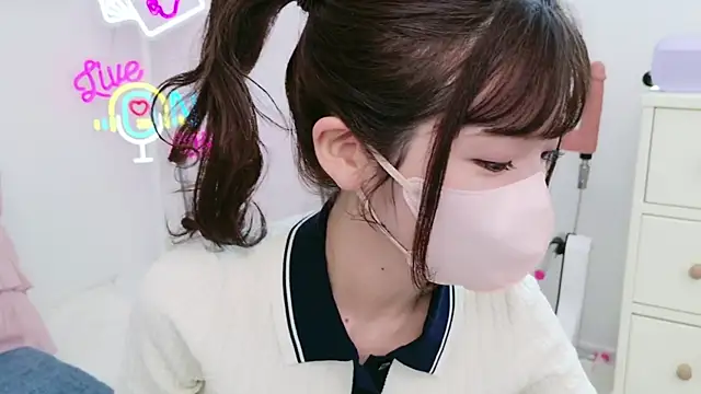 -minami- online show from 03-20-25, 03:45