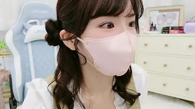 -minami- online show from 10-02-25, 12:08