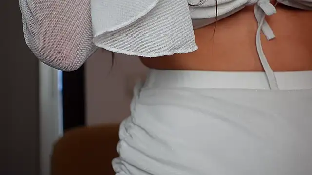 Snapshot of NinaCrystal1 chatting on 02-17-26, 08:44 NinaCrystal1 online show from 02-17-26, 08:44