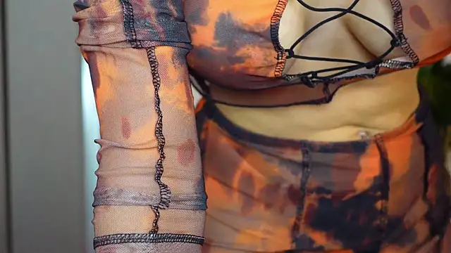 NinaCrystal1 online show from 04-15-26, 04:07