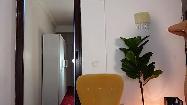 NinaCrystal1 online show from 04-09-26, 04:14