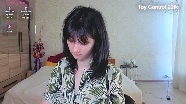 Snapshot of JulisSweet chatting on 06-23-26, 07:17 JulisSweet online show from 06-23-26, 07:17