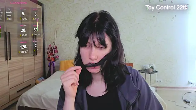Snapshot of JulisSweet chatting on 06-19-26, 07:03 JulisSweet online show from 06-19-26, 07:03