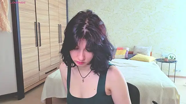 Snapshot of JulisSweet chatting on 09-22-25, 07:14 JulisSweet online show from 09-22-25, 07:14