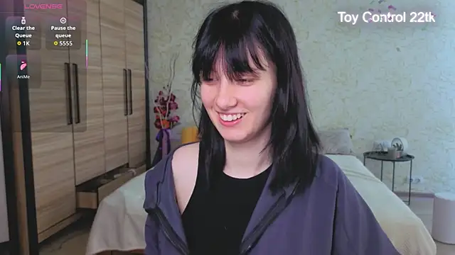JulisSweet online show from 05-23-26, 07:07