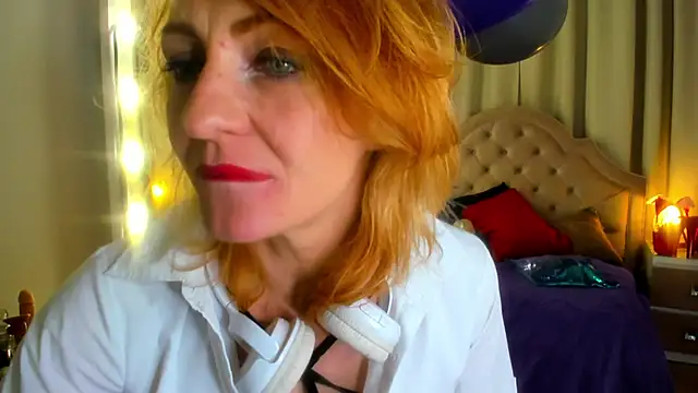 SquirtyAlisa online show from 10-17-25, 11:28