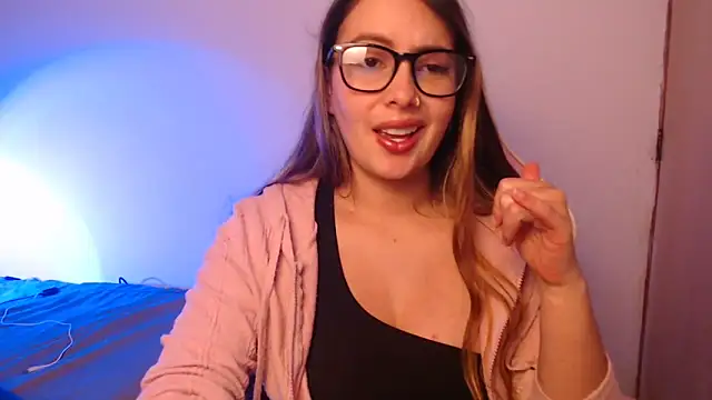 lalawhitte online show from 10-20-25, 09:04