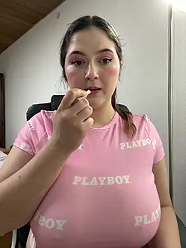 Kamilla Loop online show from 03-11-26, 10:48