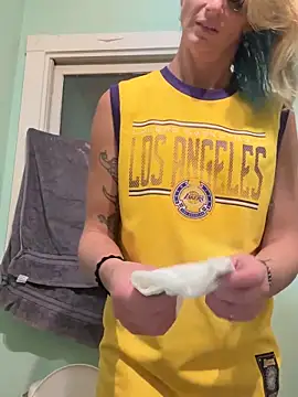 Cutetrans90 online show from 12-18-25, 07:57