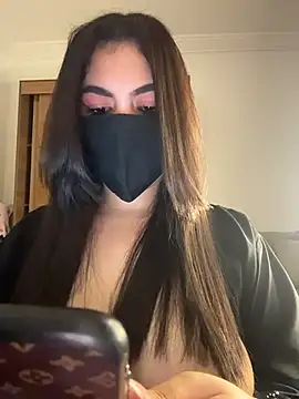 Hot-Sarah-arab online show from 02-18-26, 09:00