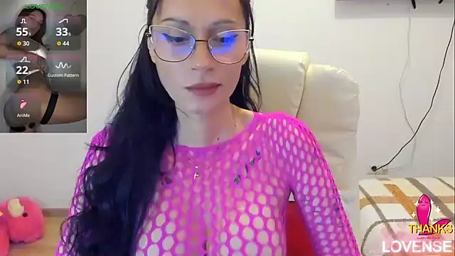 kissnicol32 online show from 04-19-26, 06:10