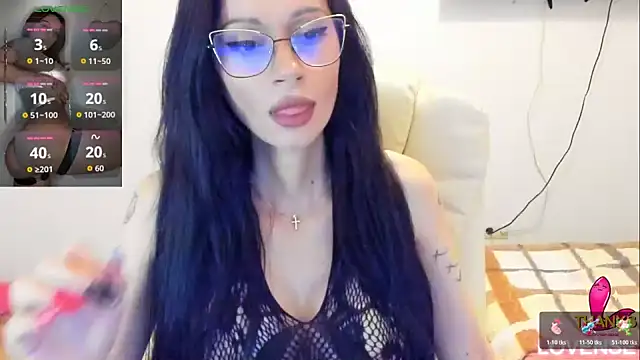 kissnicol32 online show from 05-03-26, 04:21
