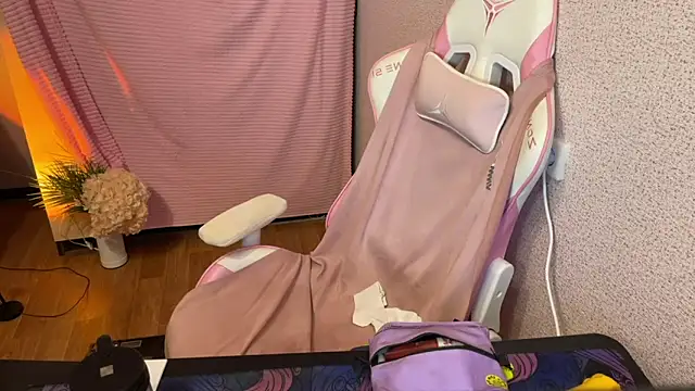 Katrin  kiss online show from 12-03-25, 06:40