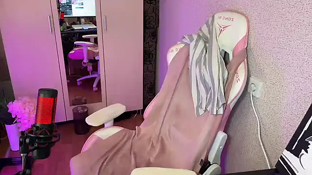 Katrin  kiss online show from 11-08-25, 05:16