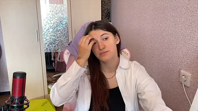 Katrin  kiss online show from 04-04-26, 10:11