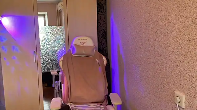 Katrin  kiss online show from 03-27-26, 01:01