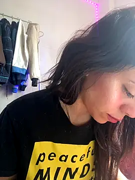 melisabunnny online show from 11-11-25, 12:55