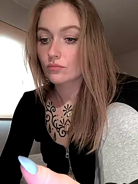 Snapshot of Goldloeckchen159 chatting on 01-17-26, 02:31 Goldloeckchen159 online show from 01-17-26, 02:31