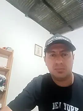 walwan85 online show from 11-16-25, 01:38