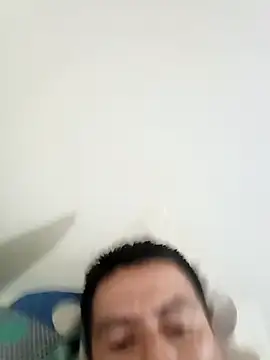 Snapshot of walwan85 chatting on 03-12-26, 12:53 walwan85 online show from 03-12-26, 12:53