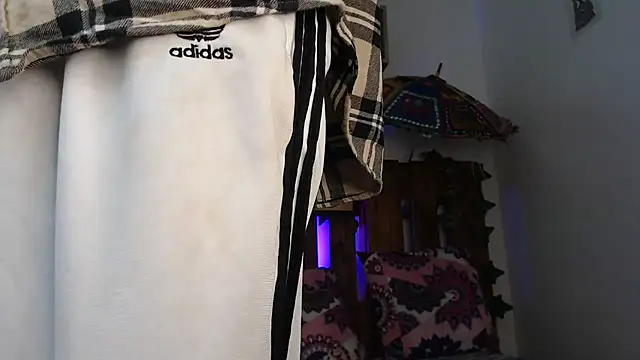 Snapshot of SARA_VAL3NTINA_ chatting on 03-14-25, 09:10 SARA VAL3NTINA  online show from 03-14-25, 09:10