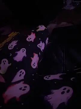 Mamalove247 online show from 10-10-25, 06:36