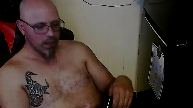 KrazyLegz online show from 10-19-25, 02:03