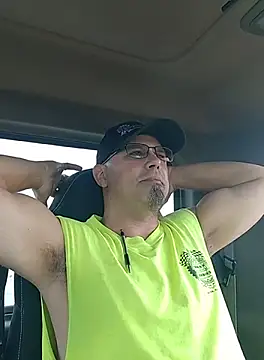 KrazyLegz online show from 09-27-25, 05:41