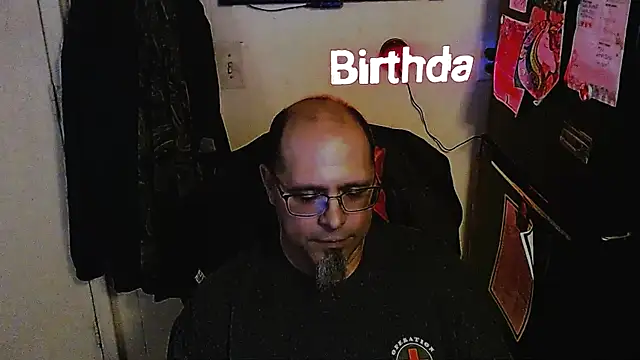 KrazyLegz online show from 11-17-25, 08:57