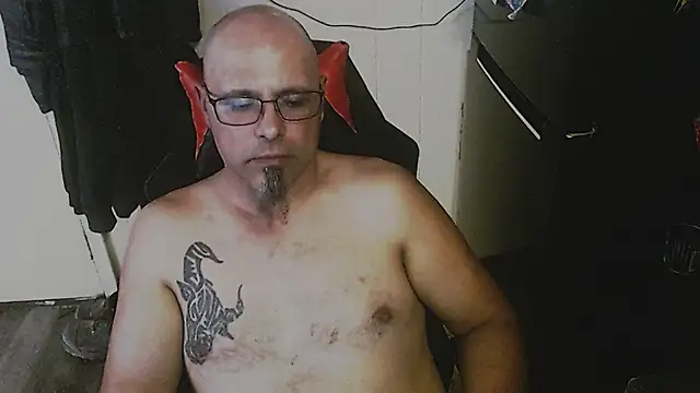 KrazyLegz online show from 10-07-25, 01:06