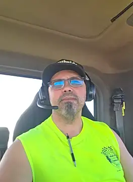 KrazyLegz online show from 10-11-25, 06:53