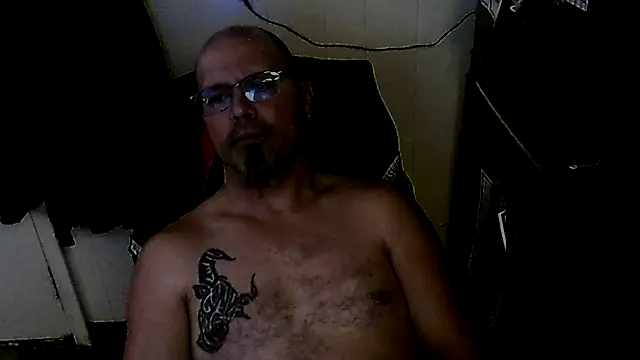 KrazyLegz online show from 10-26-25, 05:35