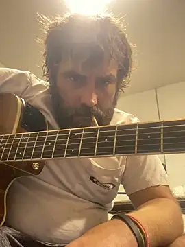 Snapshot of bigJohnson223 chatting on 11-20-25, 05:30 bigJohnson223 online show from 11-20-25, 05:30