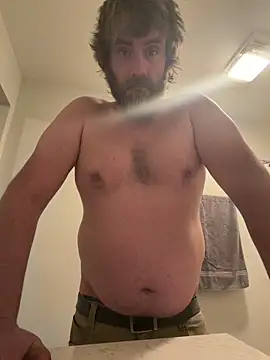 Snapshot of bigJohnson223 chatting on 12-16-25, 05:00 bigJohnson223 online show from 12-16-25, 05:00