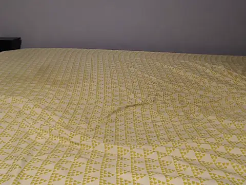 Gweneve online show from 11-29-25, 08:14