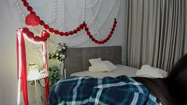 ContinentOfTranquility online show from 04-06-26, 01:12