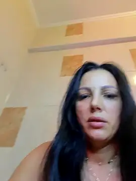 Snapshot of ReiyaRey chatting on 04-24-26, 07:16 ReiyaRey online show from 04-24-26, 07:16