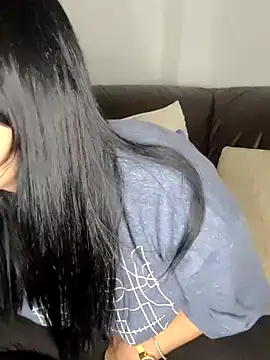 ReiyaRey online show from 11-04-25, 10:24