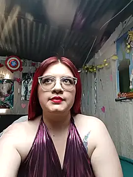 Snapshot of NinaGauther chatting on 10-10-25, 05:03 NinaGauther online show from 10-10-25, 05:03