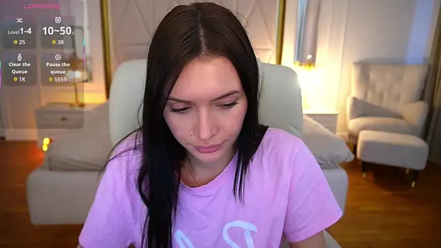 Snapshot of MilaSecrett chatting on 04-27-26, 01:20 MilaSecrett online show from 04-27-26, 01:20