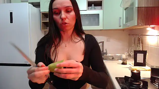 Snapshot of Jinna_milli chatting on 02-05-25, 08:35 Jinna milli online show from 02-05-25, 08:35