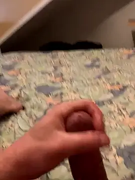 LivingLegend1978 online show from 12-21-25, 08:38