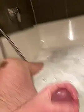 LivingLegend1978 online show from 02-05-25, 06:04