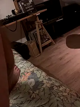 LivingLegend1978 online show from 10-07-25, 07:04