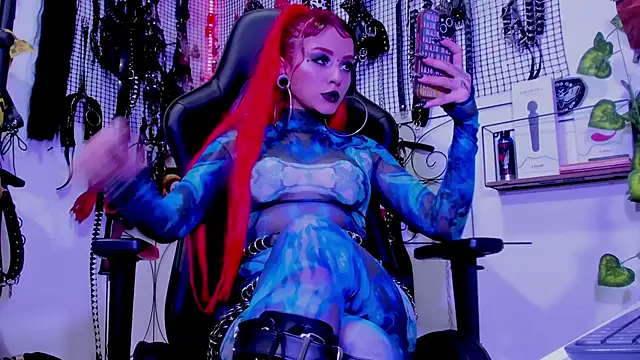 Snapshot of Agatha_BDSM chatting on 03-10-25, 10:34 Agatha BDSM online show from 03-10-25, 10:34