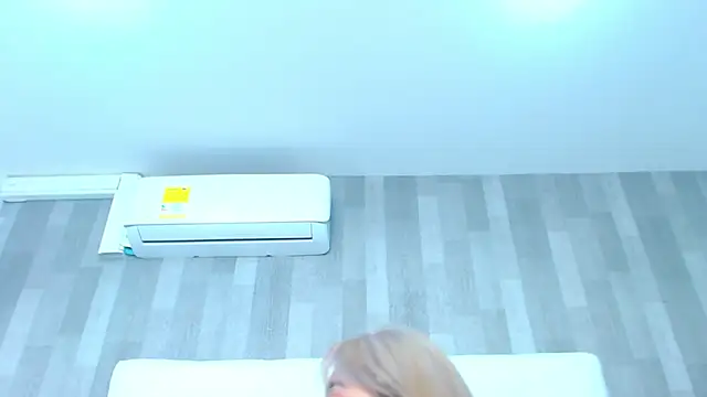 Snapshot of LeahMillerr chatting on 10-01-25, 12:53 LeahMillerr online show from 10-01-25, 12:53